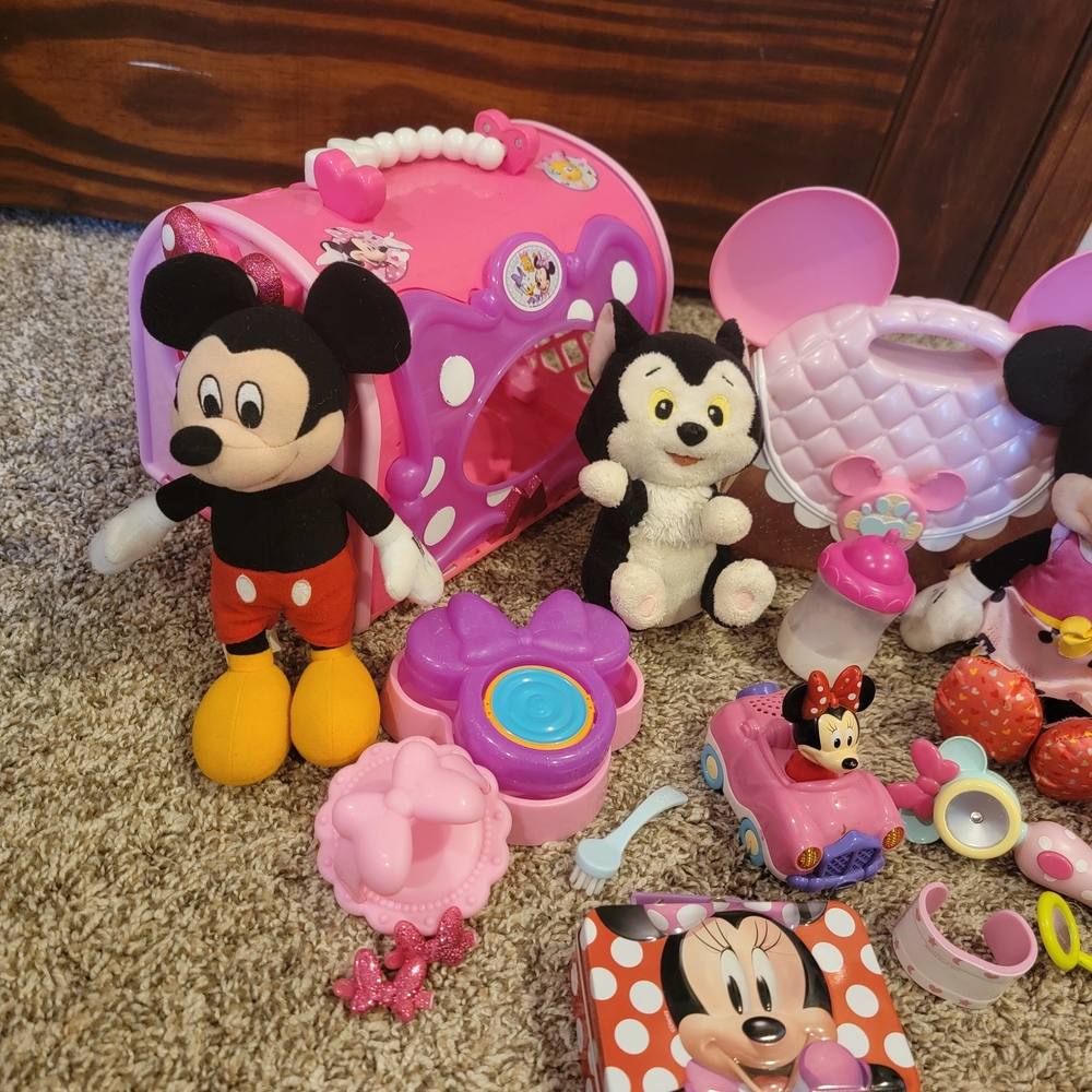 Disney Minnie Mouse Toy Bundle - Picture 3 of 16